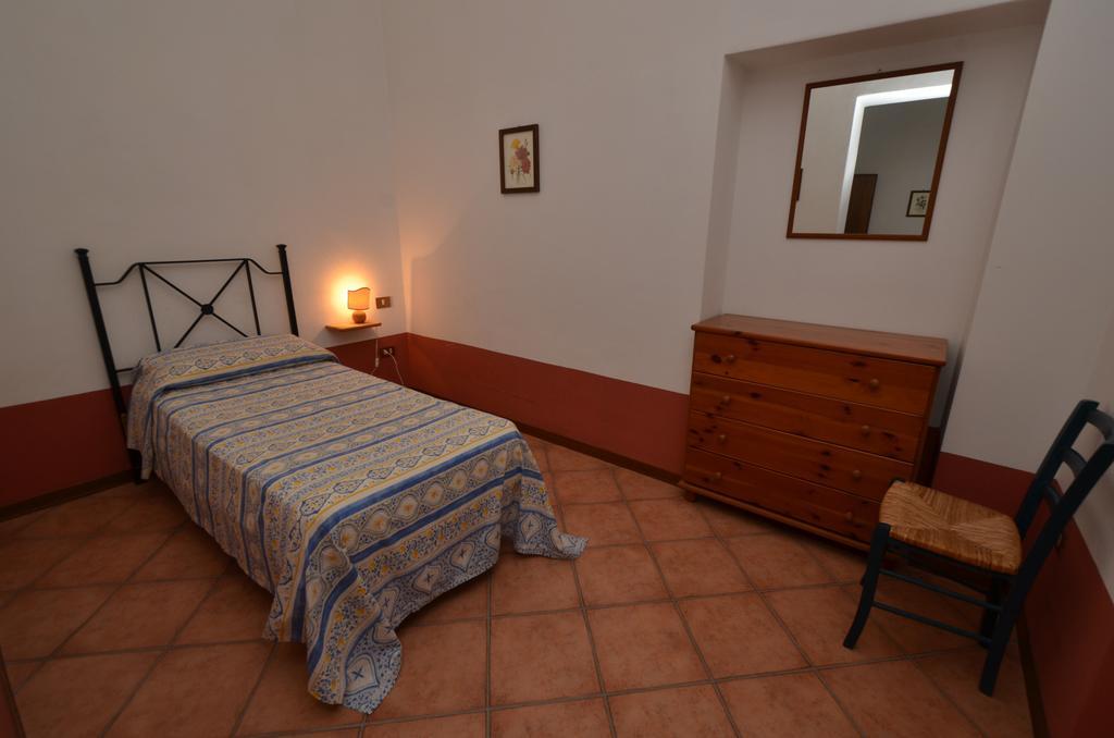 カンピーリア・マリッティマ Azienda Agrituristica Allumiereヴィラ 部屋 写真